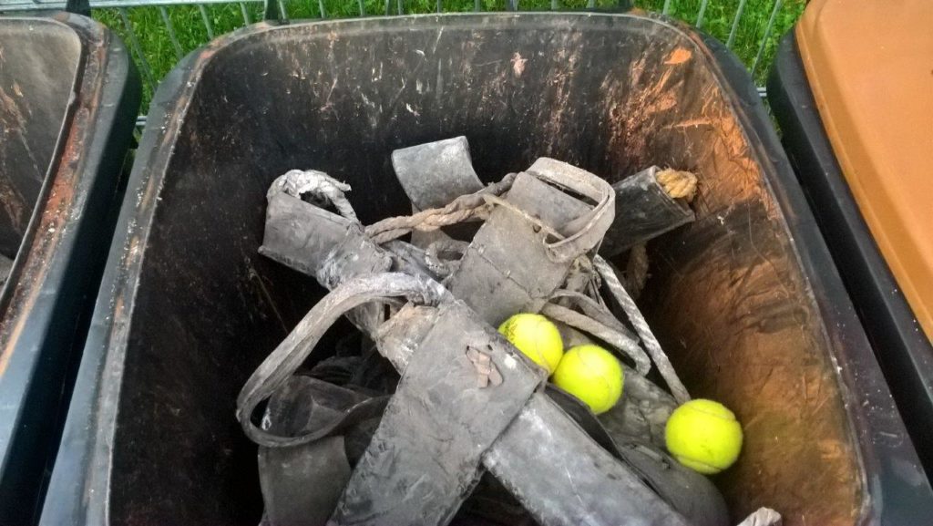 Illegale Müllentsorgung beim Tennisclub Isen