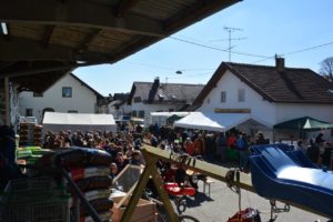 Großer Andrang beim Frühlingsfest in Isen 2017