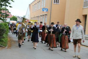 2024-06-23-Volksfest-Sonntag-AKUV-Isen-288